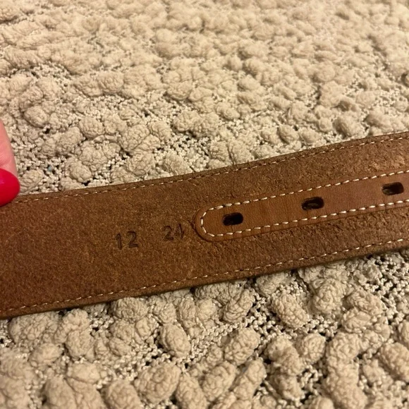 Leegin Leather Products Mens Oiled Scalloped Belt 34 Brown - Picture 5 of 16
